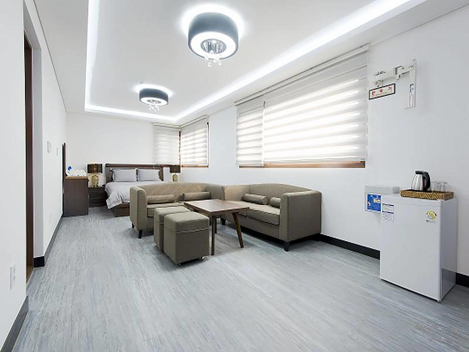 The Seri Resort Seogwipo Zewnętrze zdjęcie
