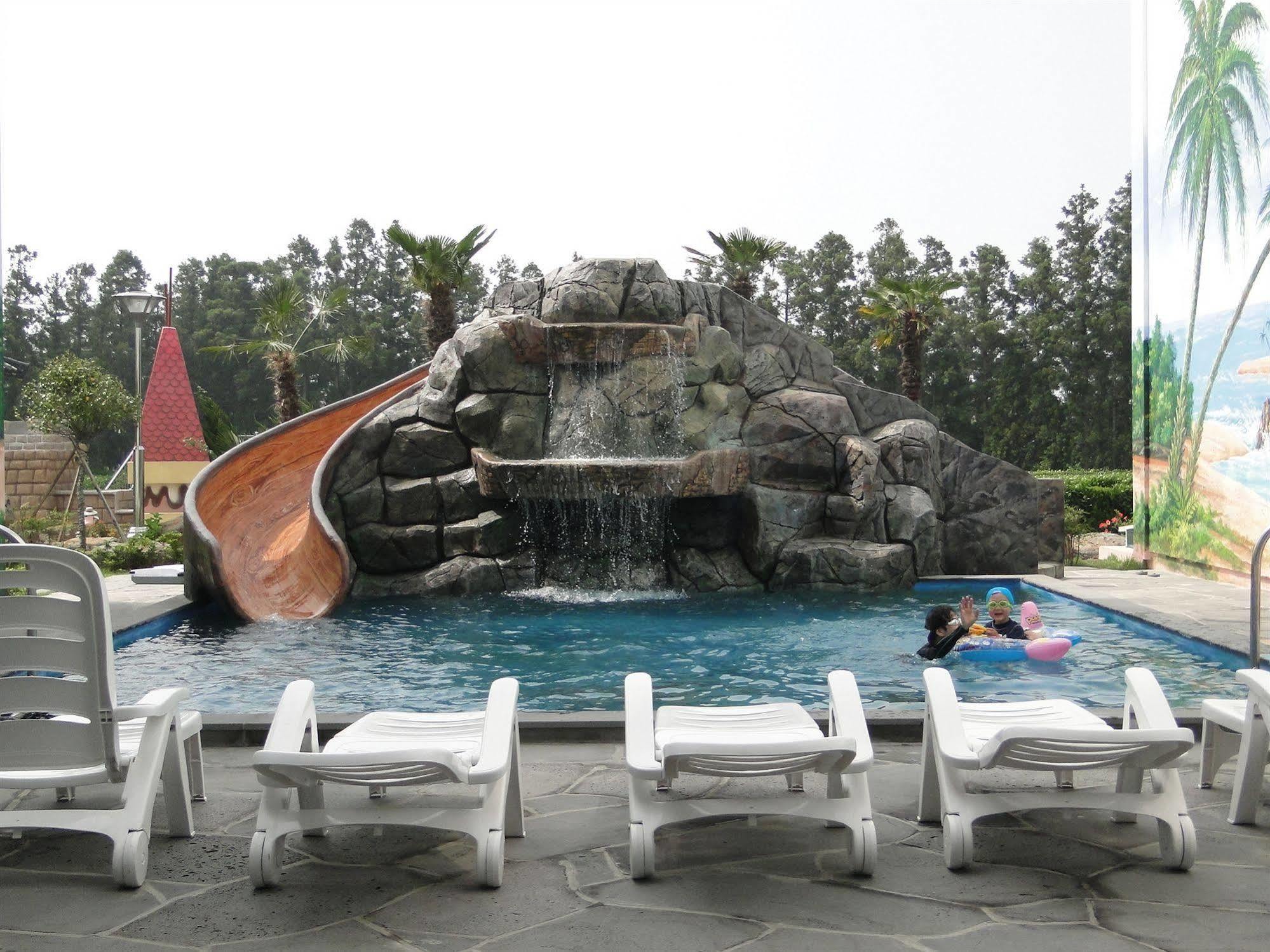 The Seri Resort Seogwipo Zewnętrze zdjęcie