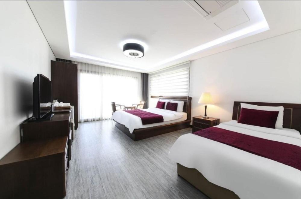 The Seri Resort Seogwipo Zewnętrze zdjęcie