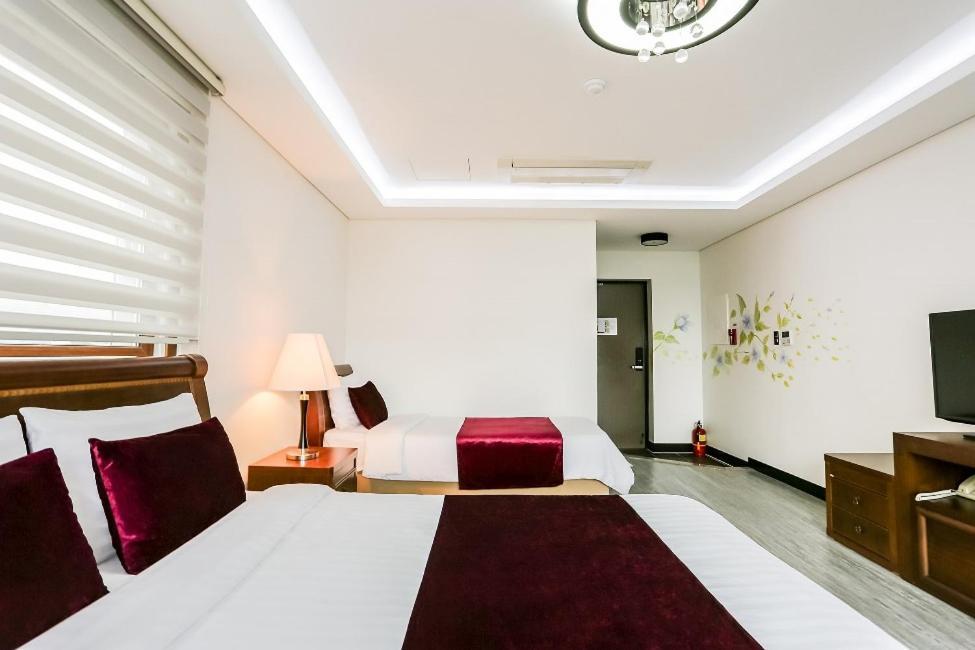 The Seri Resort Seogwipo Zewnętrze zdjęcie