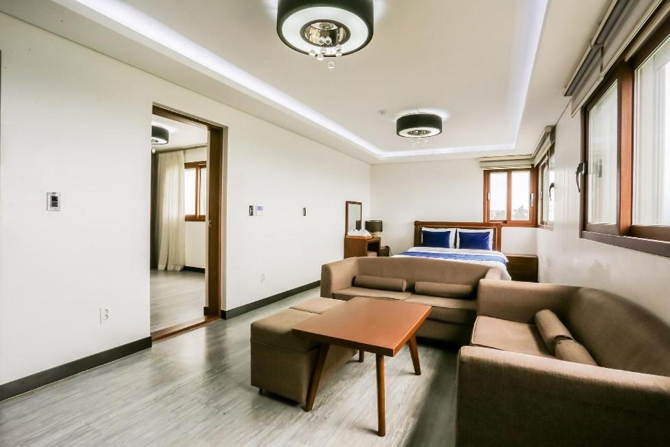 The Seri Resort Seogwipo Zewnętrze zdjęcie